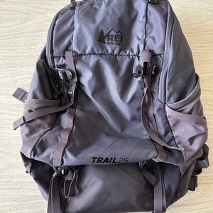 REI Co-op trail 25 pack